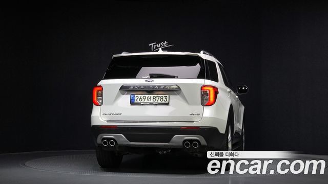 Ford Explorer (VI) 3.0 Platinum 4WD 2021 — фото 4