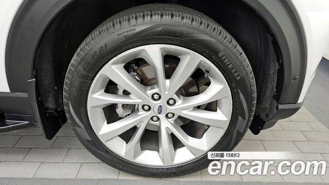 Ford Explorer (VI) 3.0 Platinum 4WD 2021 — фото 5