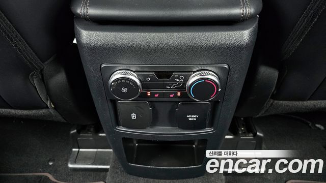 Ford Explorer (VI) 3.0 Platinum 4WD 2021 — фото 18