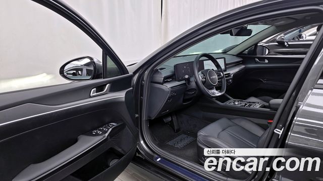Kia K5 (III) 1.6 Turbo Prestige 2025 — фото 10