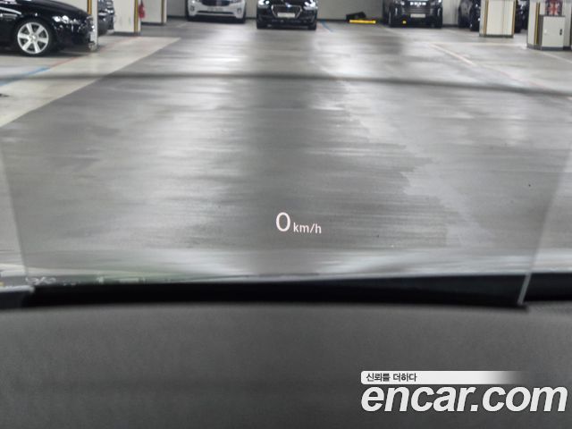 Volkswagen Tiguan Allspace 2.0 TSI Prestige 2022 — фото 17