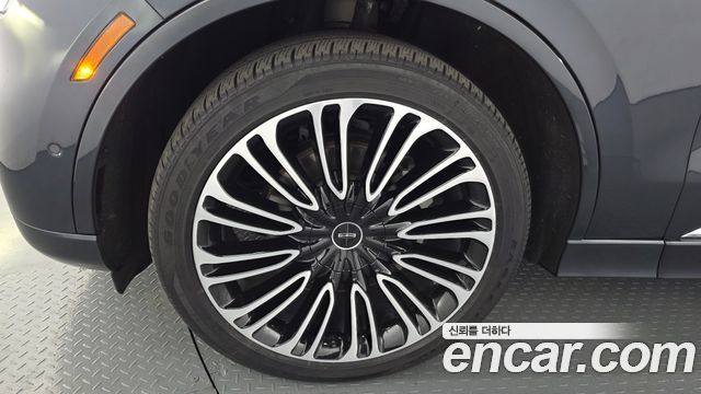 Lincoln Aviator (II) 3.0 Black Label AWD 2022 — фото 5