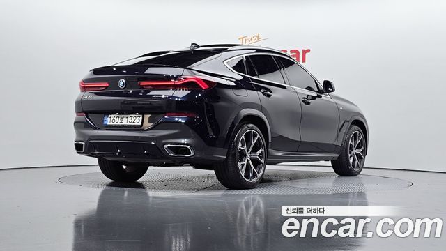 BMW X6 (G06) xDrive40i M Sport 2022 — фото 2