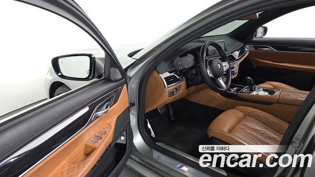 BMW 7 Series (G11) 740Li xDrive M Sport Package 2021 — фото 12