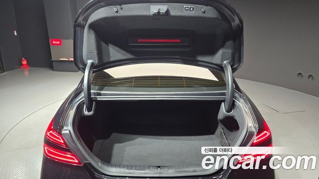 Genesis G70 Gasoline 2.0T 4WD 2023 — фото 20