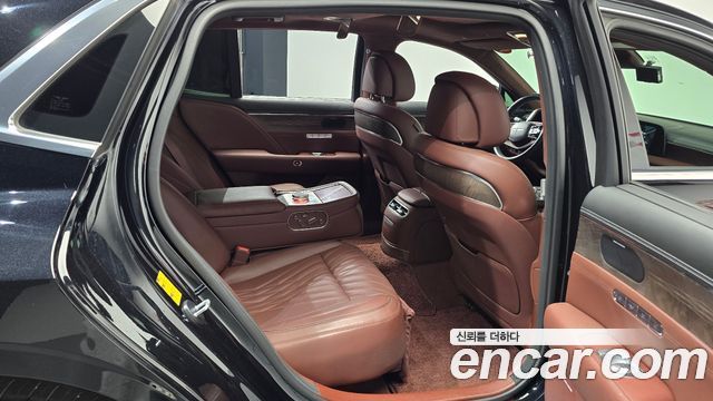 Genesis G90 (RS4) Gasoline 3.5 Turbo AWD 2023 — фото 12
