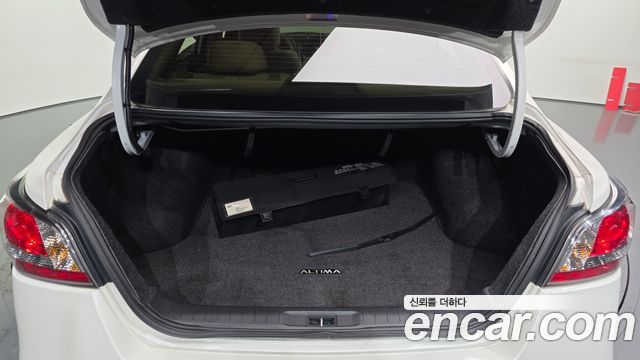 Nissan Altima 2.5 L33 2016 — фото 20