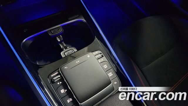 Mercedes-Benz GLB-Class (X247) GLB250 4MATIC 2022 — фото 15