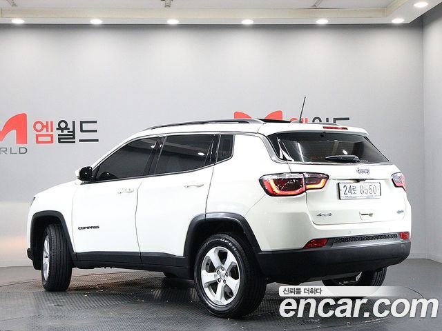 Jeep Compass (II) 2.4 Longitude AWD 2019 — фото 4