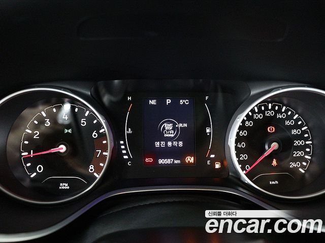Jeep Compass (II) 2.4 Longitude AWD 2019 — фото 6