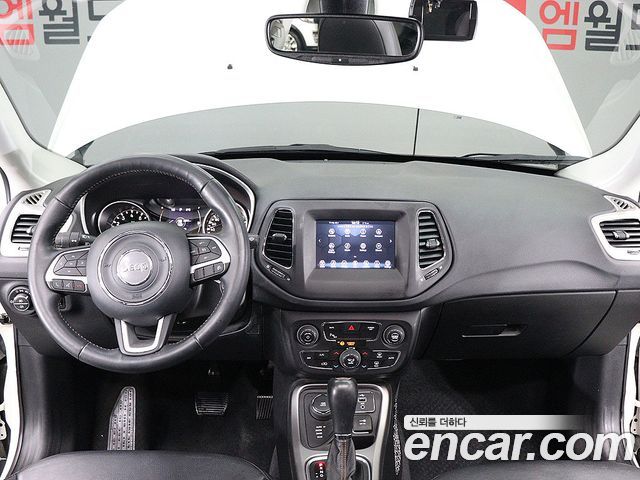 Jeep Compass (II) 2.4 Longitude AWD 2019 — фото 18