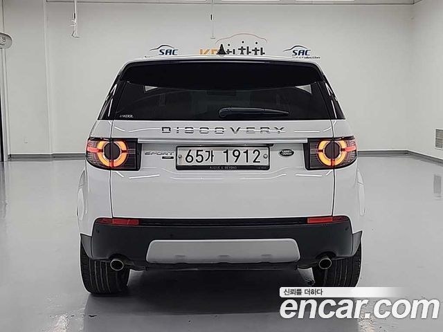 Land Rover Discovery Sport 2.0 TD4 HSE Luxury 2019 — фото 3