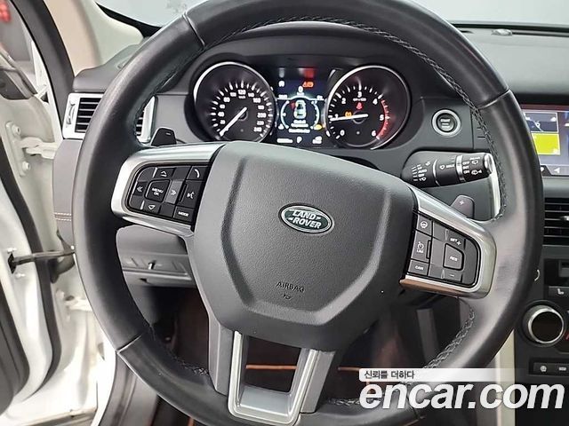 Land Rover Discovery Sport 2.0 TD4 HSE Luxury 2019 — фото 9