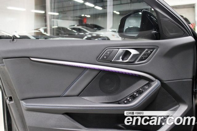 BMW 1 Series (F40) 120i M Sports 2023 — фото 7