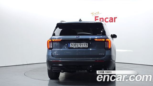 Ford Explorer (VI) 2.3 ST-Line 4WD 2025 — фото 4