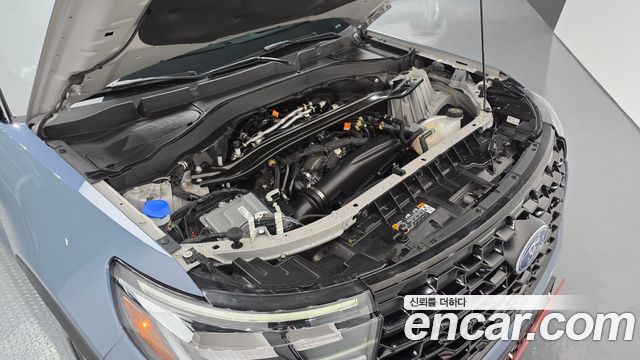 Ford Explorer (VI) 2.3 ST-Line 4WD 2025 — фото 6