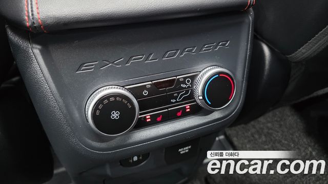 Ford Explorer (VI) 2.3 ST-Line 4WD 2025 — фото 18