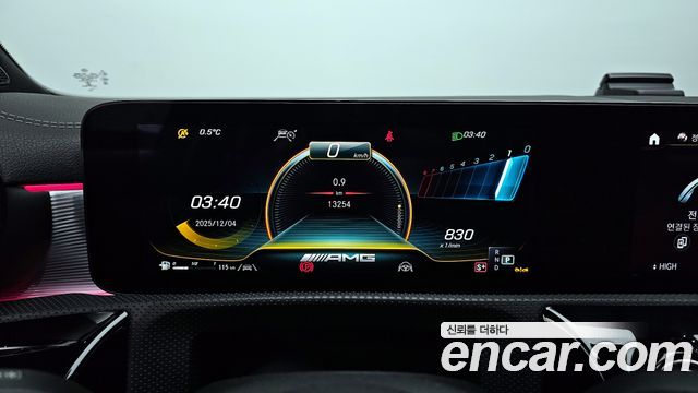 Mercedes-Benz A-Class (W177) AMG A45 4MAITC+ Hatchback 2022 — фото 8