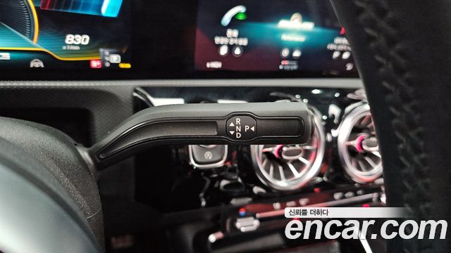Mercedes-Benz A-Class (W177) AMG A45 4MAITC+ Hatchback 2022 — фото 9