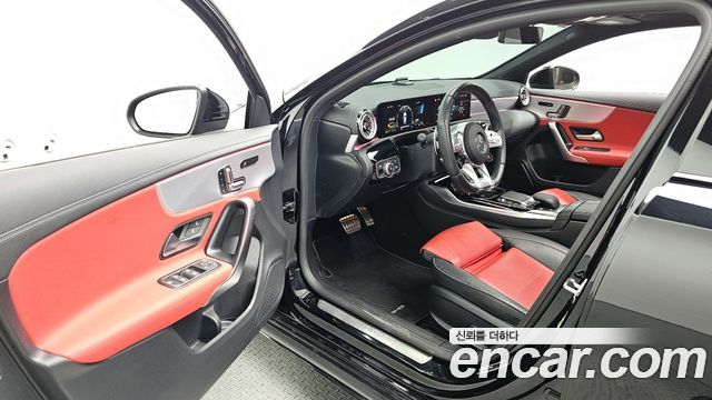 Mercedes-Benz A-Class (W177) AMG A45 4MAITC+ Hatchback 2022 — фото 10