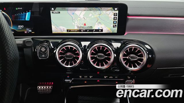 Mercedes-Benz A-Class (W177) AMG A45 4MAITC+ Hatchback 2022 — фото 14