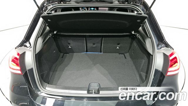 Mercedes-Benz A-Class (W177) AMG A45 4MAITC+ Hatchback 2022 — фото 20
