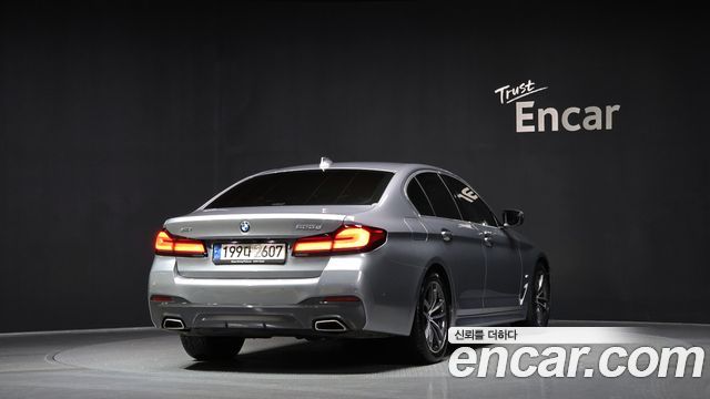 BMW 5 Series (G30) 523d xDrive M Sport 2023 — фото 2