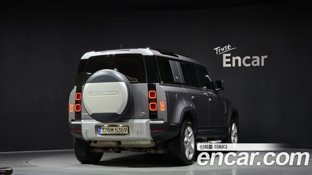Land Rover Defender (L663) 110 D240 SE 2020 — фото 2