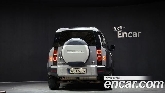 Land Rover Defender (L663) 110 D240 SE 2020 — фото 4