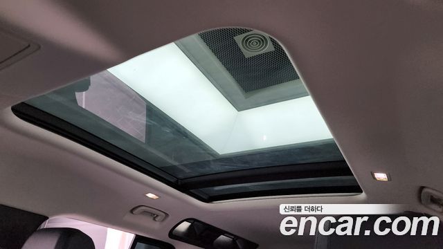 Land Rover Defender (L663) 110 D240 SE 2020 — фото 18