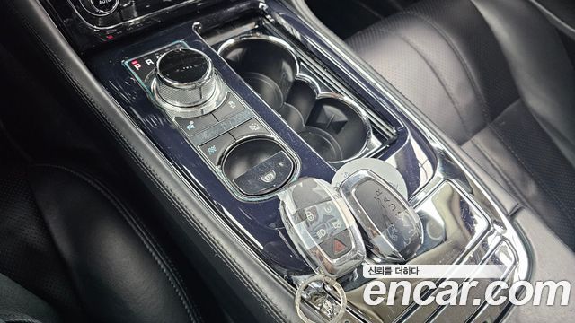 Jaguar XJ 5.0 Premium Luxury LWB X351 2011 — фото 9