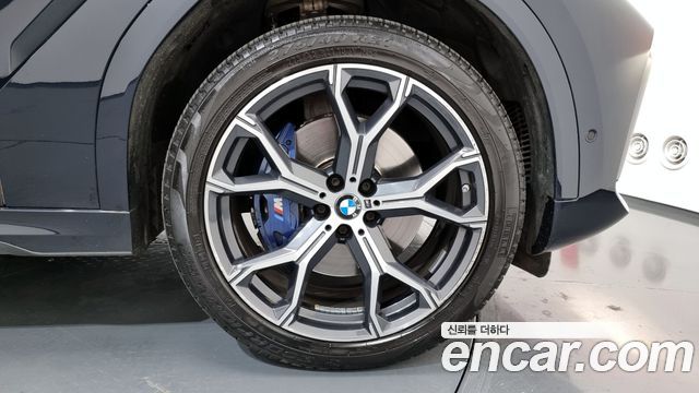 BMW X6 (G06) xDrive40i M Sport 2021 — фото 5