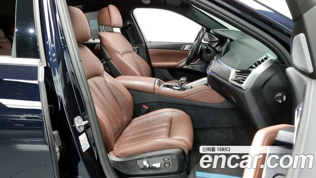 BMW X6 (G06) xDrive40i M Sport 2021 — фото 11