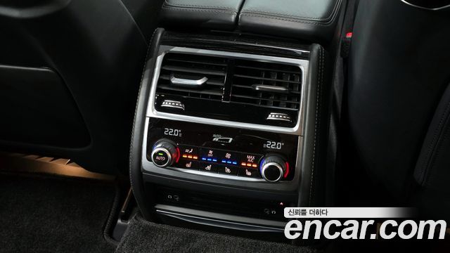 BMW 7 Series (G11) 730Ld xDrive M Sport 2017 — фото 20
