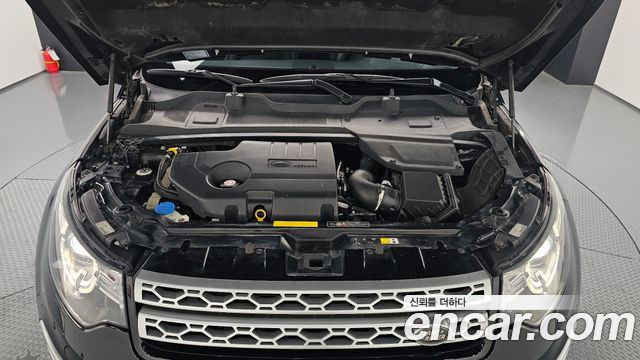 Land Rover Discovery Sport 2.0 TD4 HSE Luxury 2018 — фото 6
