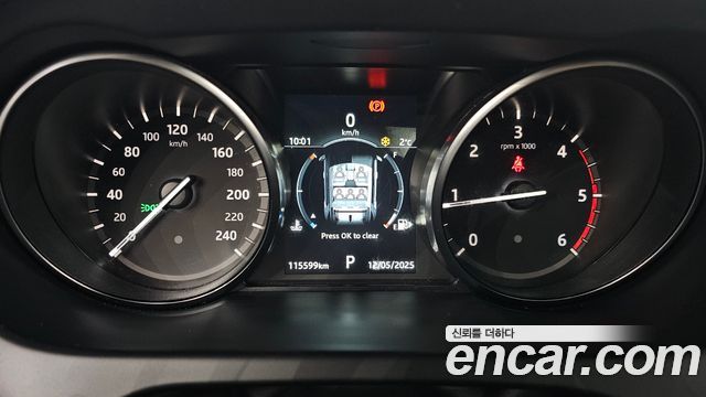 Land Rover Discovery Sport 2.0 TD4 HSE Luxury 2018 — фото 8