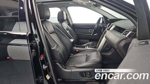 Land Rover Discovery Sport 2.0 TD4 HSE Luxury 2018 — фото 10