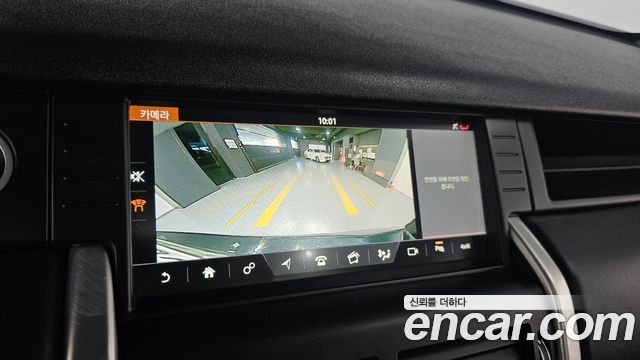 Land Rover Discovery Sport 2.0 TD4 HSE Luxury 2018 — фото 15
