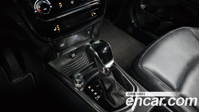 KG Mobility (SsangYong) Very New Tivoli Gasoline 1.5 2WD V3 2022 — фото 9