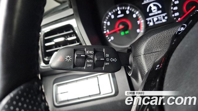 KG Mobility (SsangYong) Very New Tivoli Gasoline 1.5 2WD V3 2022 — фото 16