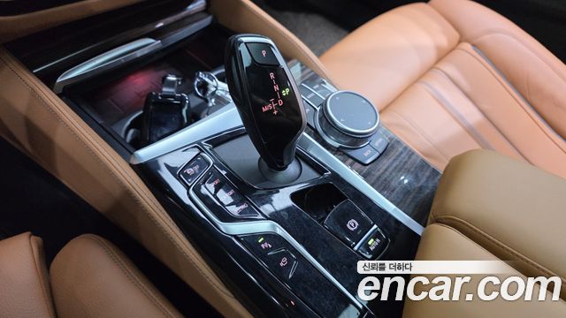 BMW 5 Series (G30) 520i M Sport 2021 — фото 9