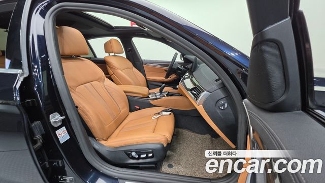 BMW 5 Series (G30) 520i M Sport 2021 — фото 10