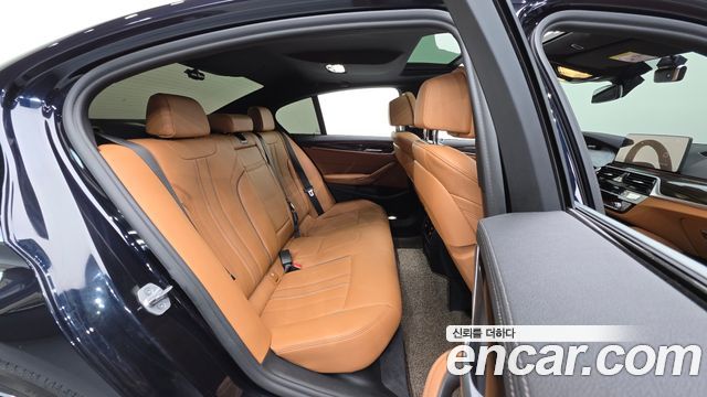 BMW 5 Series (G30) 520i M Sport 2021 — фото 19