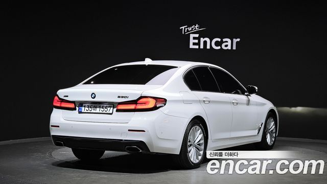 BMW 5 Series (G30) 530i xDrive Luxury 2021 — фото 2