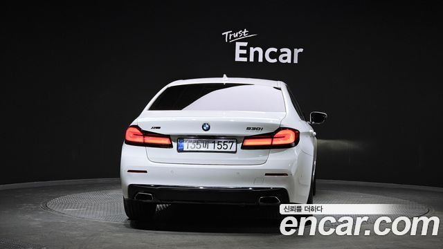 BMW 5 Series (G30) 530i xDrive Luxury 2021 — фото 4