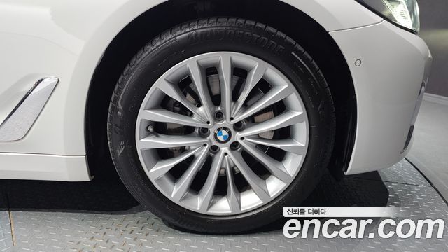 BMW 5 Series (G30) 530i xDrive Luxury 2021 — фото 5