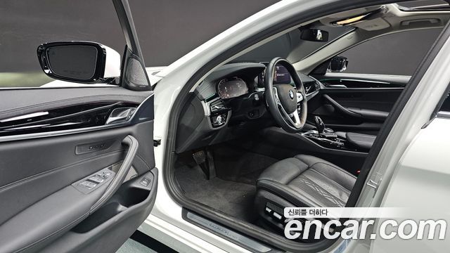 BMW 5 Series (G30) 530i xDrive Luxury 2021 — фото 11