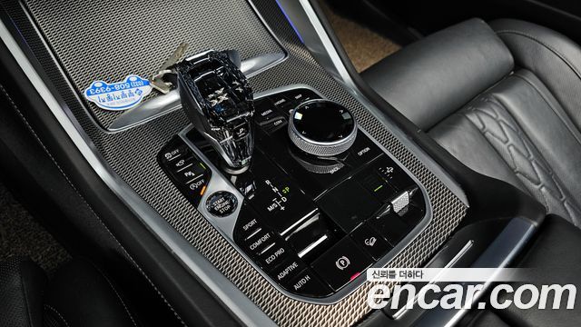 BMW X6 (G06) xDrive40i M Sport 2023 — фото 9