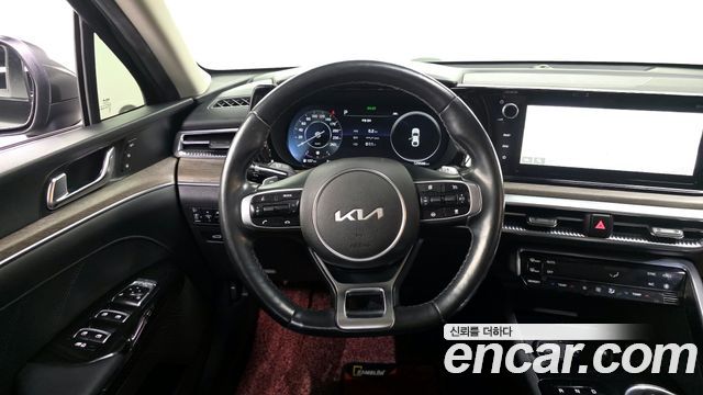 Kia K5 (III) 1.6 Turbo Signature 2022 — фото 13
