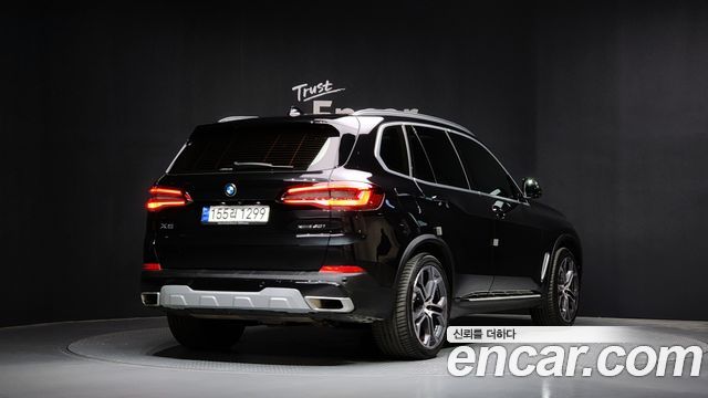 BMW X5 (G05) xDrive 40i xLine 2023 — фото 2